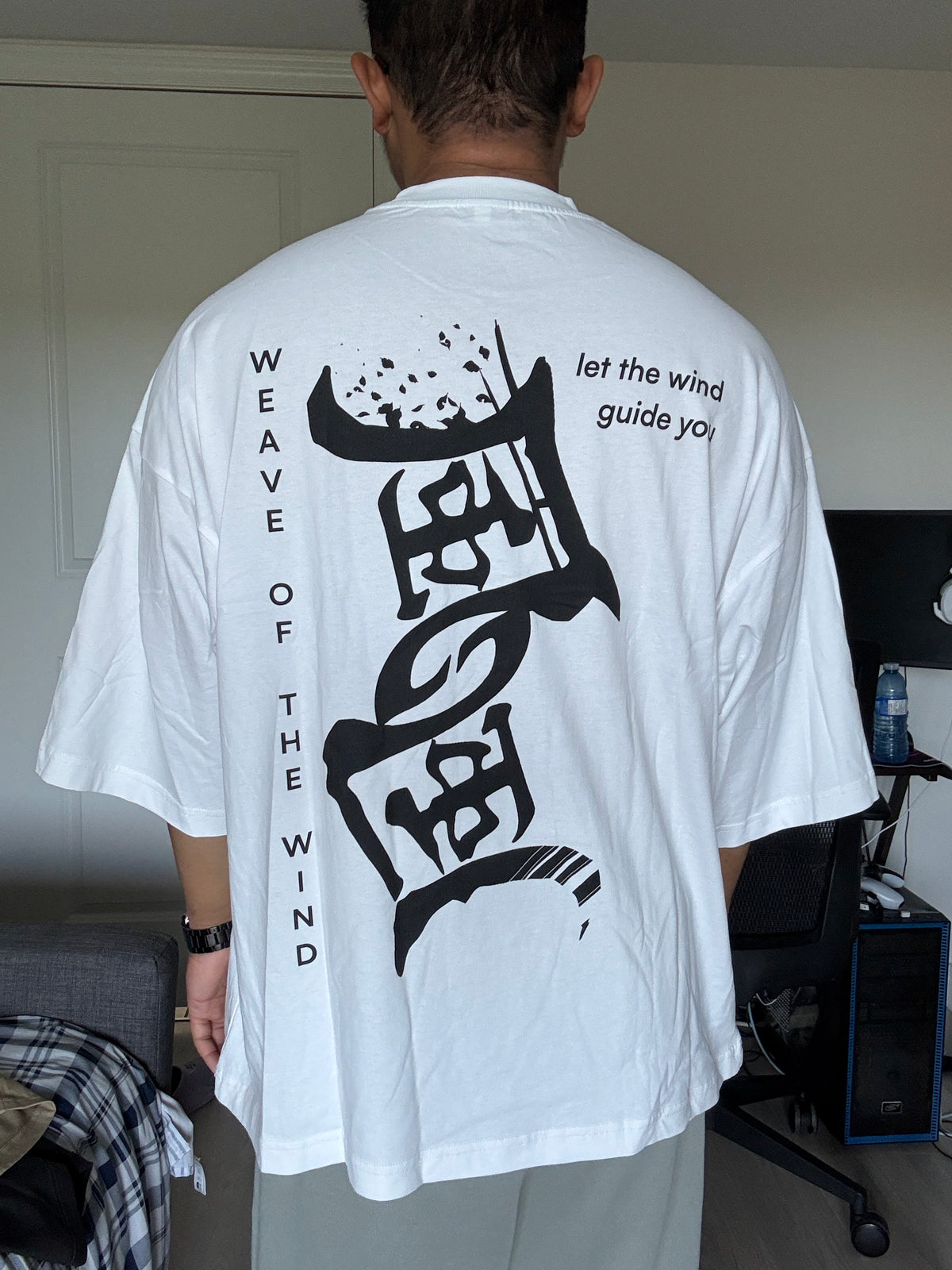 WOTW Black Graphics Oversized tee, White, back
